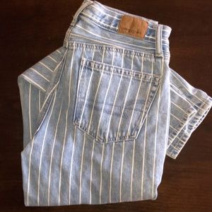 Flawless American Eagle Mom Jeans